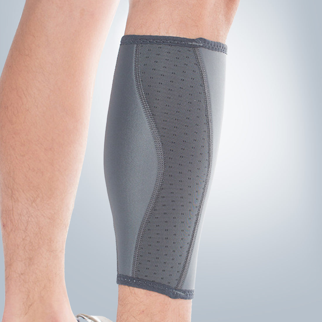 The Great Benefits of Compression Leg Sleeves for Athletes